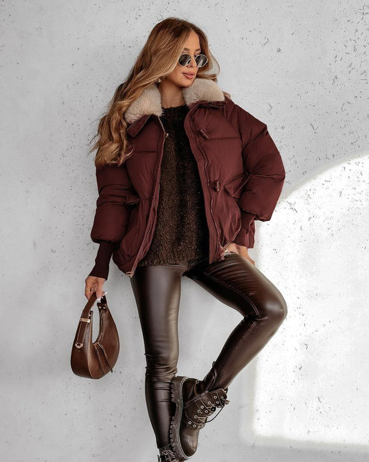 Natalia – Kort Varm Dunjakke med Plyskrave