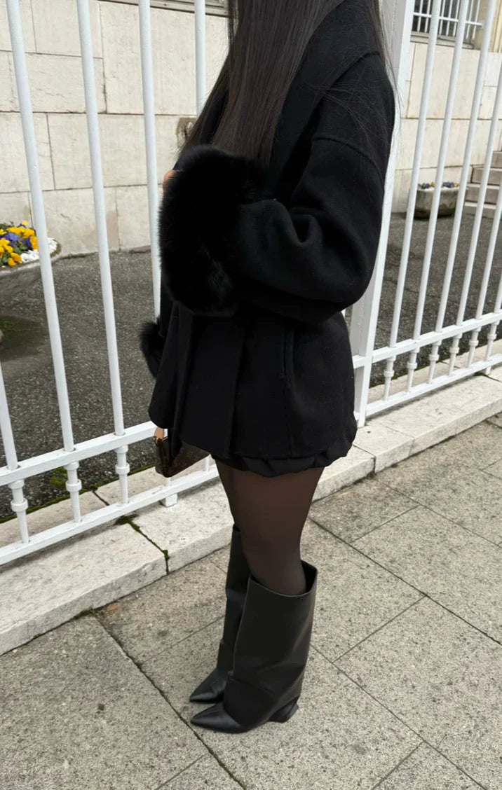 Éclat™ – Elegant Uldfrakke med Pelsdetaljer