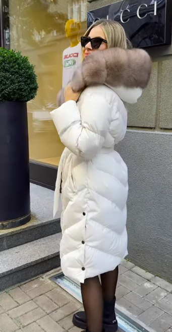 Christina | Elegant casual jakke med kunstpelskrave