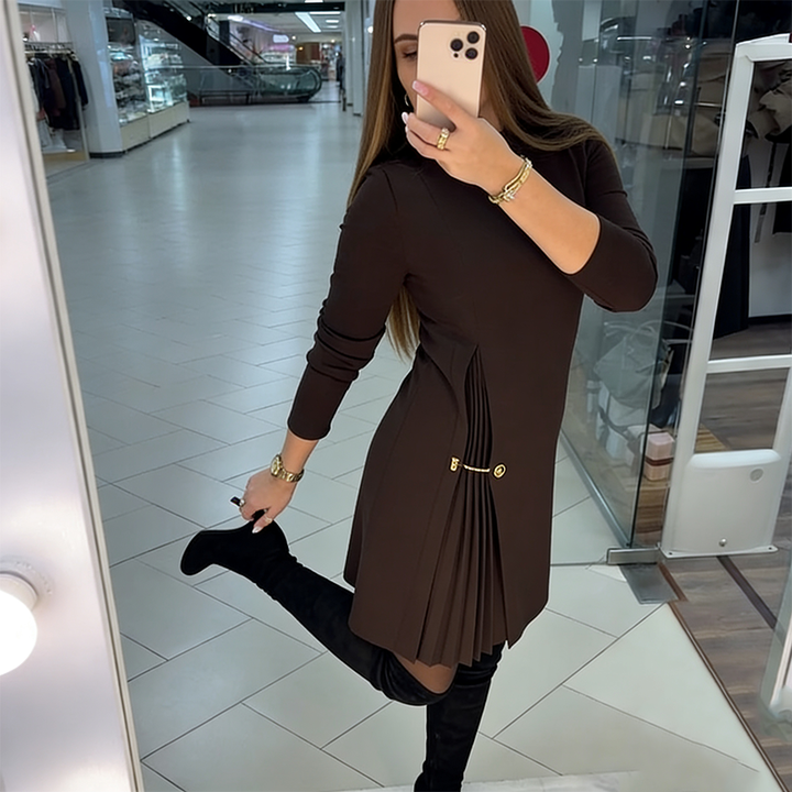 Isabelle – Elegant kjole med plisseret detalje